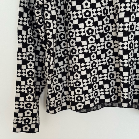 Maeve Anthropologie Carys Mock neck black and White Floral Geometric
Sweater XL - Picture 4 of 7